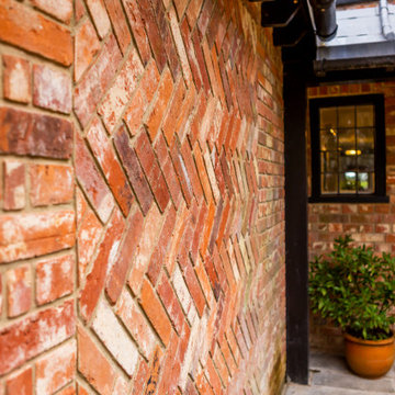 Extension and internal alterations to an existing Arts and Crafts house in Chich