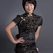 Lily Zhang's photo