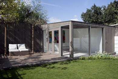 Garden Room with integrated shed.