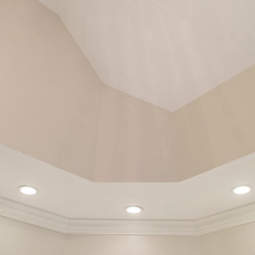 Sterling Traditional Master Bath with Wow-Factor