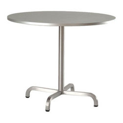 20-06 Round Table By Emeco - Coffee Tables
