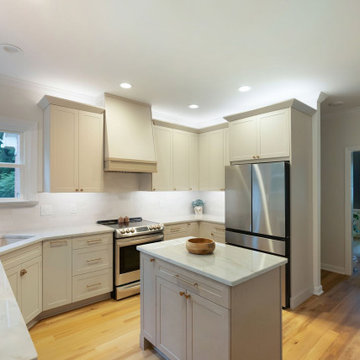 Transitional Kitchen Remodel Done With New Cabinets and Quartzite Countertop