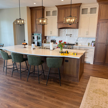 Orland Park Kitchen LVP & Cabinet Project