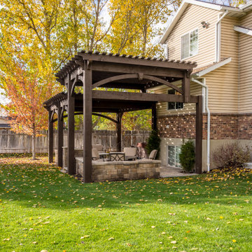 Entertainment Size | Tiered Pergola Kit, Protection w/Mountain View