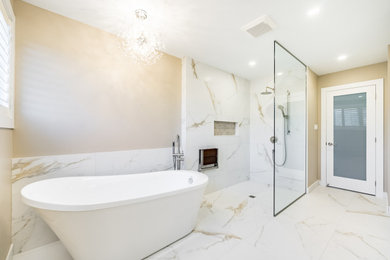 Inspiration for a bathroom remodel in Toronto