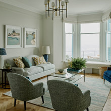 Houzz Tour: A Sensitively Renovated, Light-filled Waterfront Home