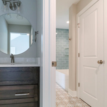 Modified Parker IV with Full In-Law Suite and Kitchenette | Naperville, IL