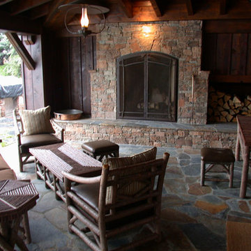 Mountain Valley Residence