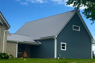 Inspiration for a country home design remodel in Other
