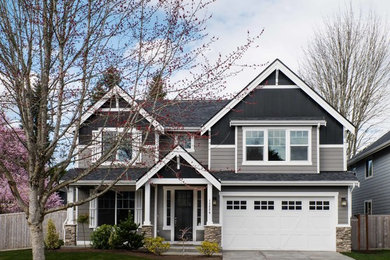 Example of a two-story house exterior design in Seattle