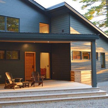 Four Season Cottage near Haliburton