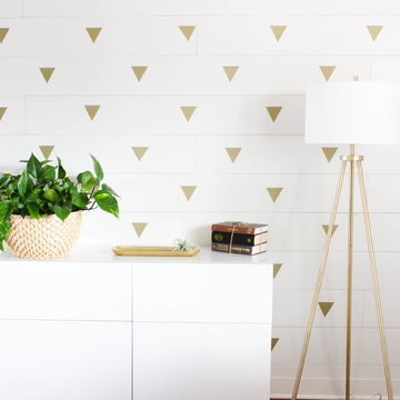 Paper Riot Co. || DIY Project: Gold Triangle Faux Wallpaper
