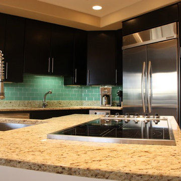 Black Cabinets and Stainless Appliances