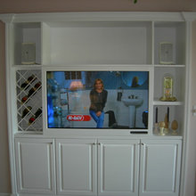 Entertainment Center: Mom