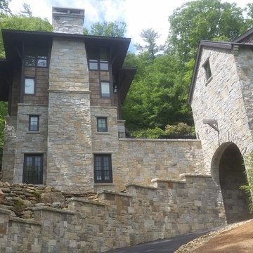 Archway enterence over the drive way