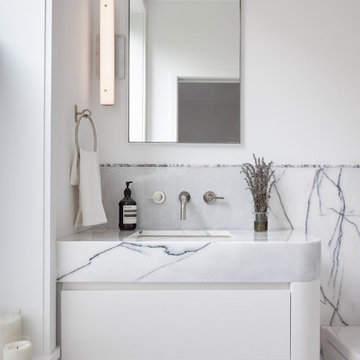 Carroll Gardens Townhouse - Primary Bathroom