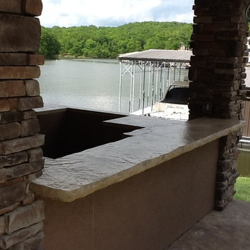 Ewing Pool / Outdoor Kitchen