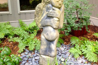 This is an example of a traditional landscaping in Atlanta.