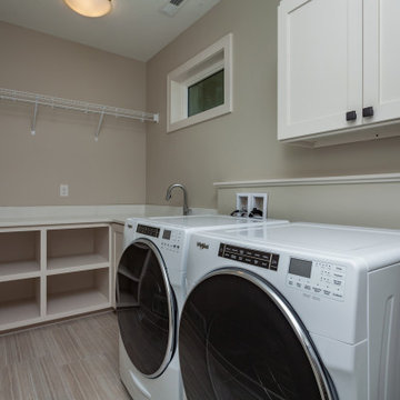 2019 Custom 2 story with Dual Island Kitchen, 5 beds, wet bar, exercise room