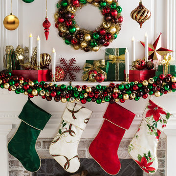 Festive Mantel Decorating