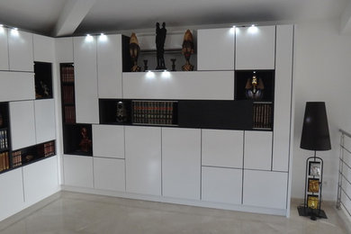 Idées déco pour un dressing et rangement moderne.
