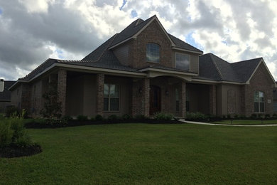 Home design - traditional home design idea in New Orleans