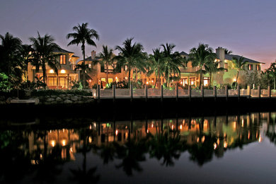 Example of a classic exterior home design in Miami