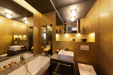 Gold & Grey bathroom