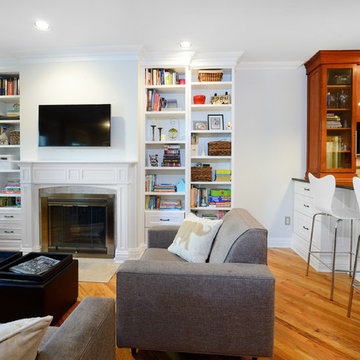 Inviting 2 bedroom 2 bath with optional office/den on tree lined Garden Street.