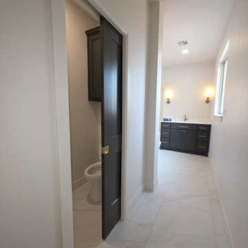 Pocket door on water closet