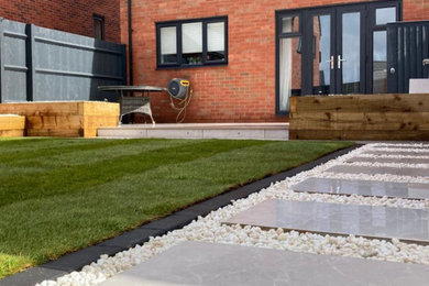 This is an example of a contemporary garden in West Midlands.
