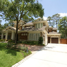 Castillo-Exterior Front