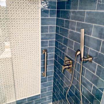 SUBWAY TILE PATTERN BATHROOM REMODEL