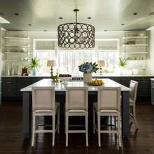 Kitchen/Bar Area
