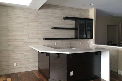 Inspiration for a transitional home bar remodel in Las Vegas