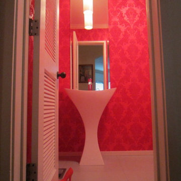 Downtown Sarasota - Space challenges create two unique baths
