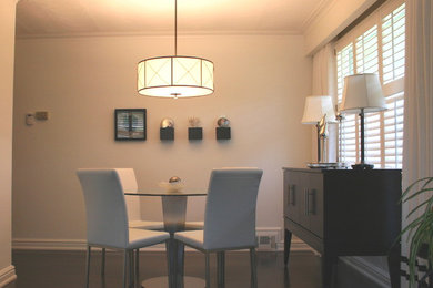 Dining room - contemporary dining room idea in Toronto
