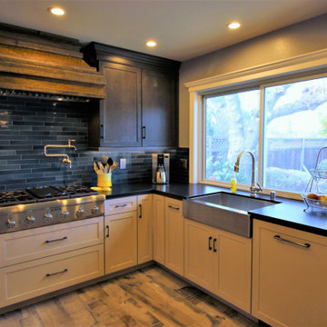 Warm-tone Kitchen