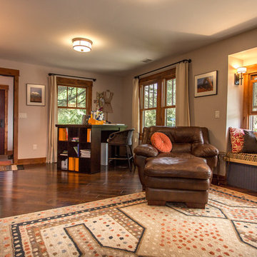 Contemporary Farmhouse Style on Historic Crawford Avenue