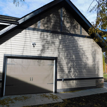 Detached 3 Car Garages with yard side entry door