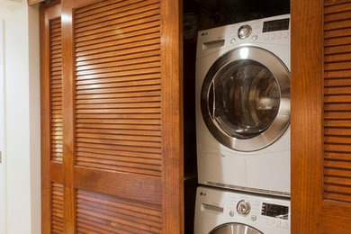 Laundry room photo in DC Metro