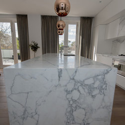 TOORAK PROJECT : CALACATTA STATUARIO EXTRA PREMIUM - Products