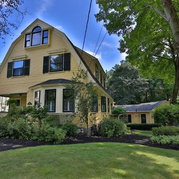 Stunning Antique Dutch Colonial in Lynnfield