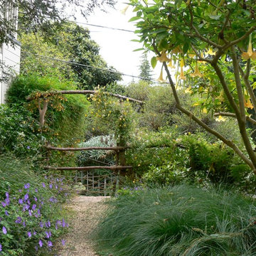 Greenwich Steps Compound