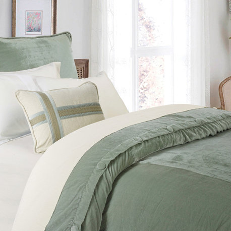 Arlington Velvet Super Queen Duvet