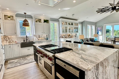 Example of a beach style kitchen design in Charleston