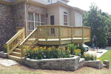 Arts and crafts deck photo in Birmingham