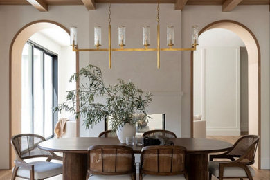 Dining room photo in New York