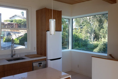 Inspiration for a modern home design remodel in Sacramento