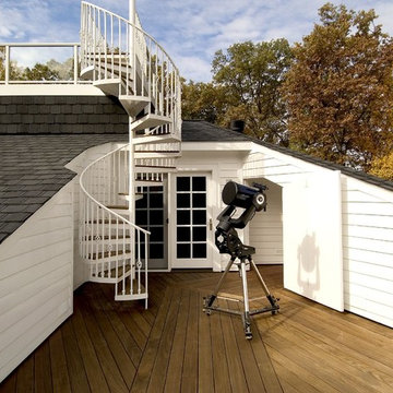 TRACKING THE STARS ON AN OBSERVATION DECK